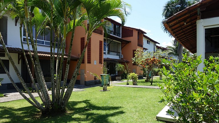Duplex c/ Hidro - Cond. Luxo c/ 3 Praias
