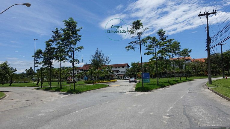 Duplex c/ Hidro - Cond. Luxo c/ 3 Praias